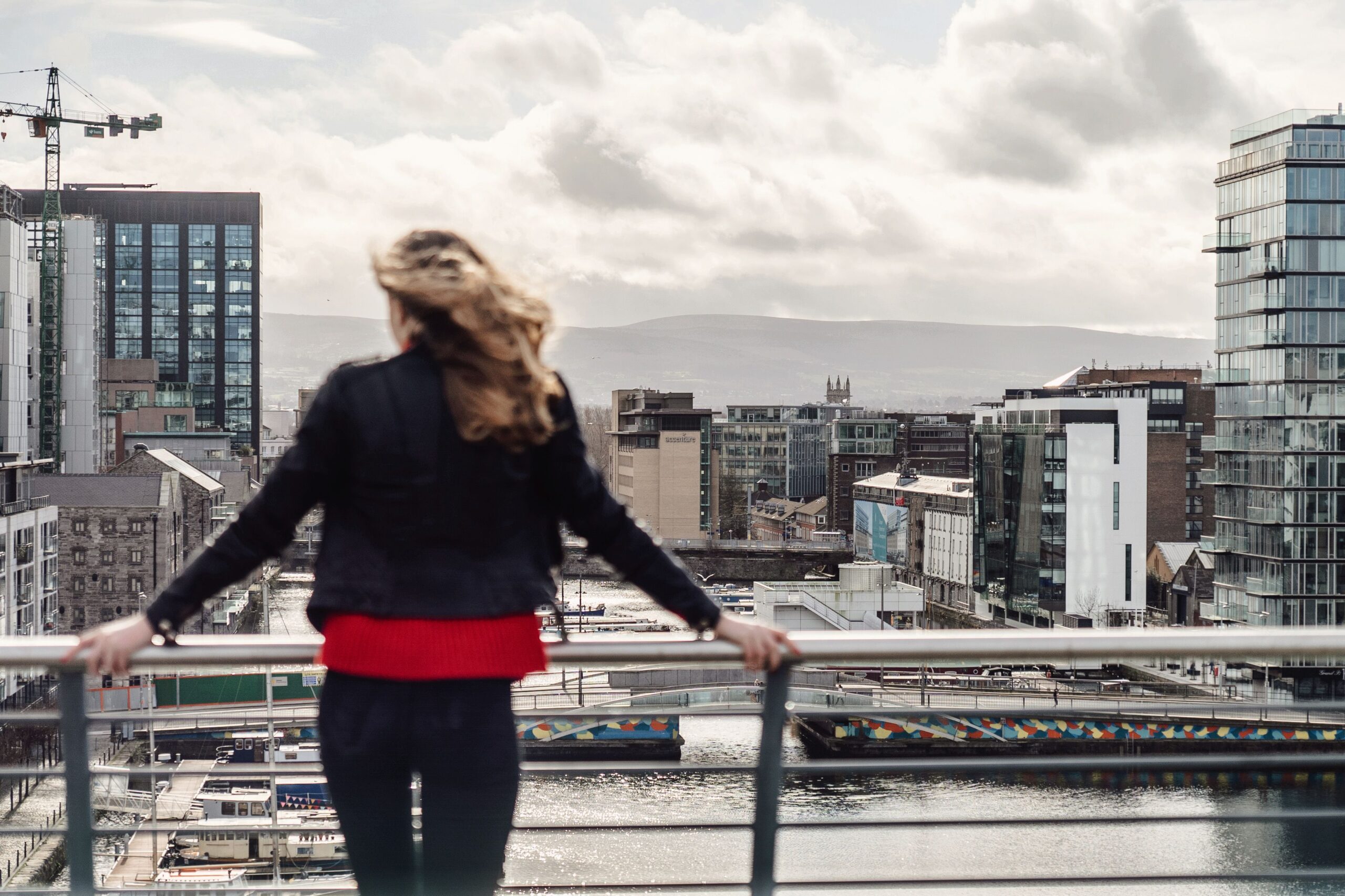How to Stop Second-Guessing Yourself: 7 Practical Ways