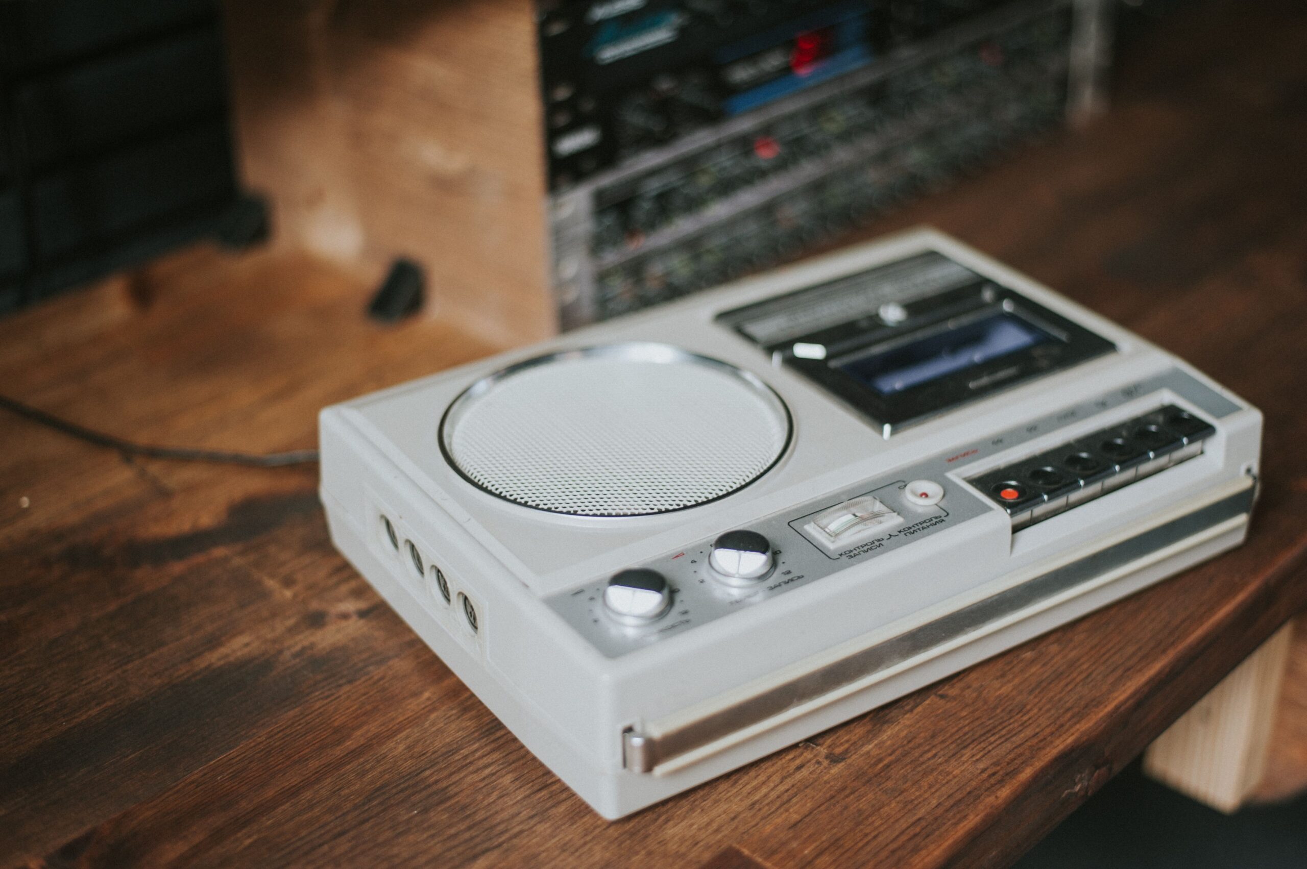 How to Record Voice Memories: Preserve the Moments Photos Can’t Capture
